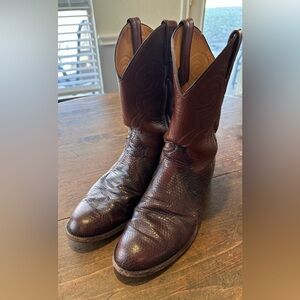 Justin roper boots, lizard embossed.